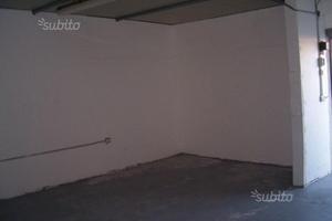 Locale uso deposito e/o ufficio con vigilanza h24