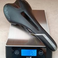 Sella Italia carbonio 128gr. bicicletta da corsa 