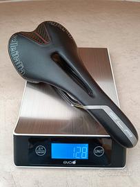 Sella Italia carbonio 128gr. bicicletta da corsa 