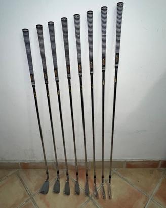 8 Mazze golf Wilson modello “Blade” forged 3-P