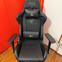 Sedia gaming razer