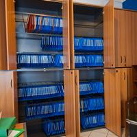 Archivio con cartelline sospese