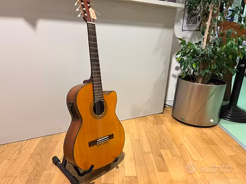 Chitarra Classica Preamplificata Fender CG - 19
