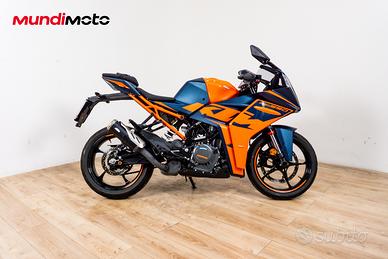 KTM RC 390 - 2023