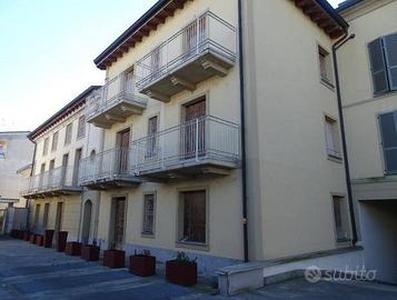 Immobile in asta di 93 m² con 3 locali e box auto 