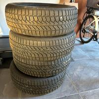 Gomme invernali 225/60/17 700km usura