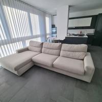 Divano con letto estraibile pari al nuovo