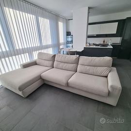 Divano con letto estraibile pari al nuovo