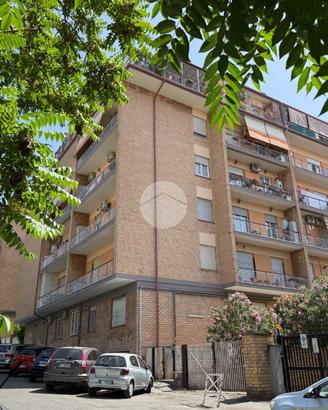 3 LOCALI A ROMA