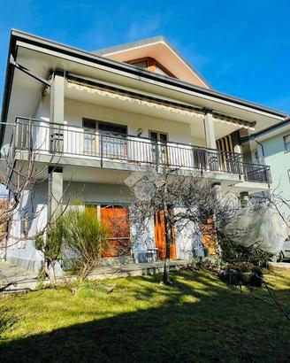 4 LOCALI A LANZO TORINESE