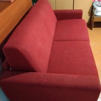 Divano letto rosso porpora 3 posti