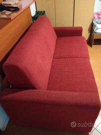 Divano letto rosso porpora 3 posti
