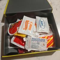 collezione di bustine di zucchero 