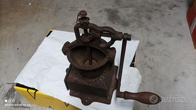 Macina caffè secolo scorso