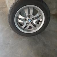 Gomme auto