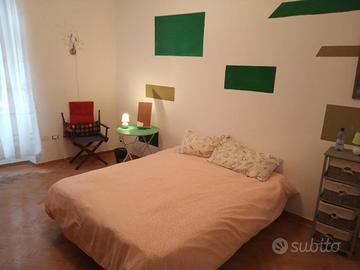 Grande Stanza Matrimoniale Trieste zona Oberdan