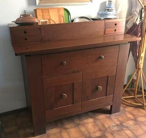 Credenza noce massello anni 70 produzione italiana