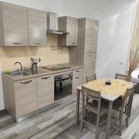 Monolocale 40mq arredato via Triumvirato