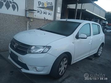 DACIA SANDERO 1.2 B 2013 D4FF7  PER RICAMBI