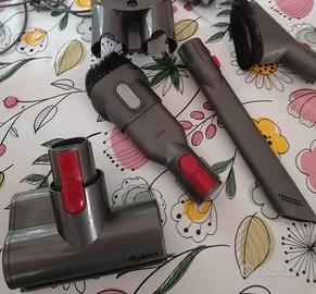 accessori dyson V8