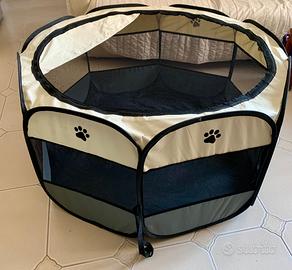 Box hexagonale per gatti.