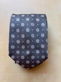 Cravatta a fiori Roccobarocco, 100% seta. Grigia