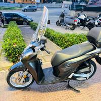 HONDA SH 150 PASSAGGIO E TAGLIANDO INCLUSO