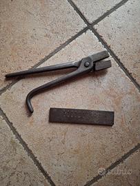 Pinza trafila