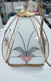 lampadario in vetro e legno sagomato