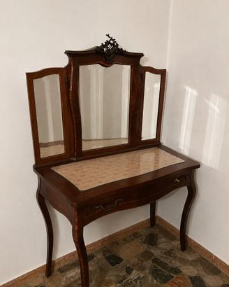 Pettineuse con specchiera – Stile Luigi XV, ‘900