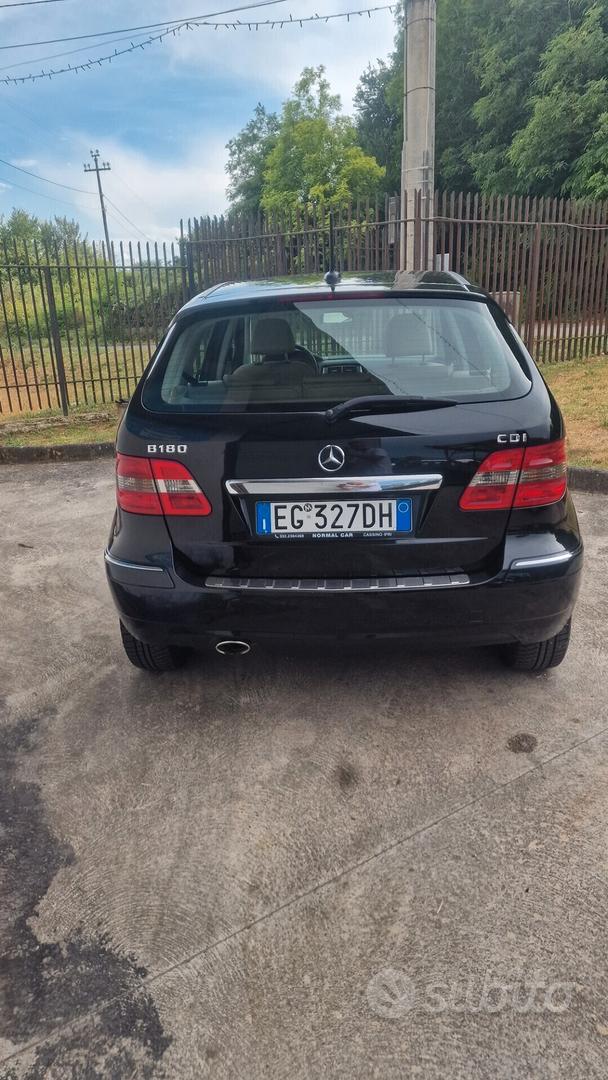 Mercedes-Benz B 180 Cdi 2010 photo 4