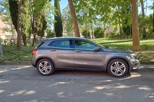 Mercedes GLA 180
