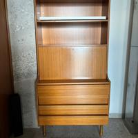 Libreria con cassettiera