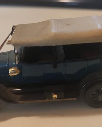 Modellino Auto FIAT 0 RIO 1/43 Italy Vintage