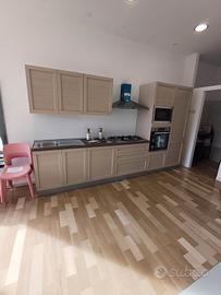 Cucina in legno 3,60 5 elettrodomestici  OUTLET