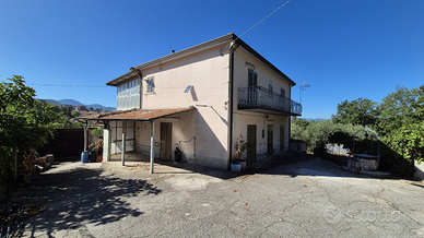 Villetta indipendente con terreno