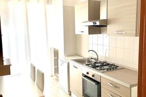 Bilocale - ampia camera con letto matrimoniale