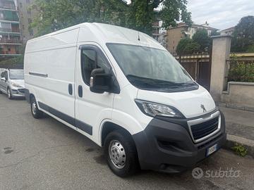 Peugeot Boxer 335 2.0 BlueHDi 130CV PLM Cabinato