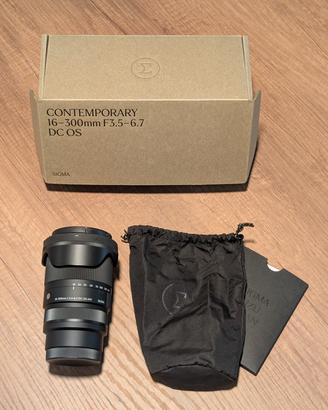 Lente Sigma 16-300 f/3.5-6.7 Sony E mount APSC