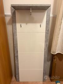 Appendiabiti bianco e grigio