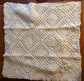 Copertina per neonato in lana fatta a mano