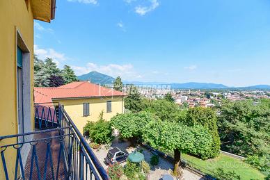 4 APPARTAMENTI CON VISTA PANORAMICA!!