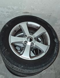 Gomme Auto più Cerchi Da 15 