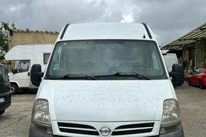 Nissan Interstar
