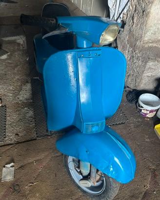 Vespa 50 r trasformata in special