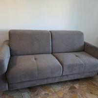 Divano letto nuovissimo 