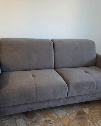 Divano letto nuovissimo 