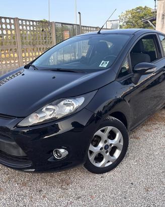 Ford Fiesta 1.4 3 porte Bz.- GPL Titanium 2012