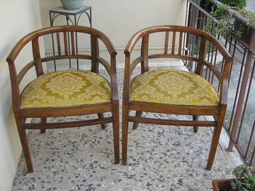 due poltrocine buono stato  tutte e due 80 euro