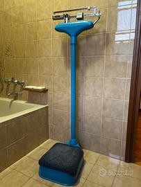 Bilancia pesapersone antiquariato